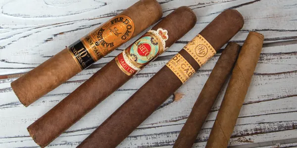Cigars & Cigarettes